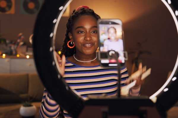 Influenceurs : des obligations d’informations à respecter